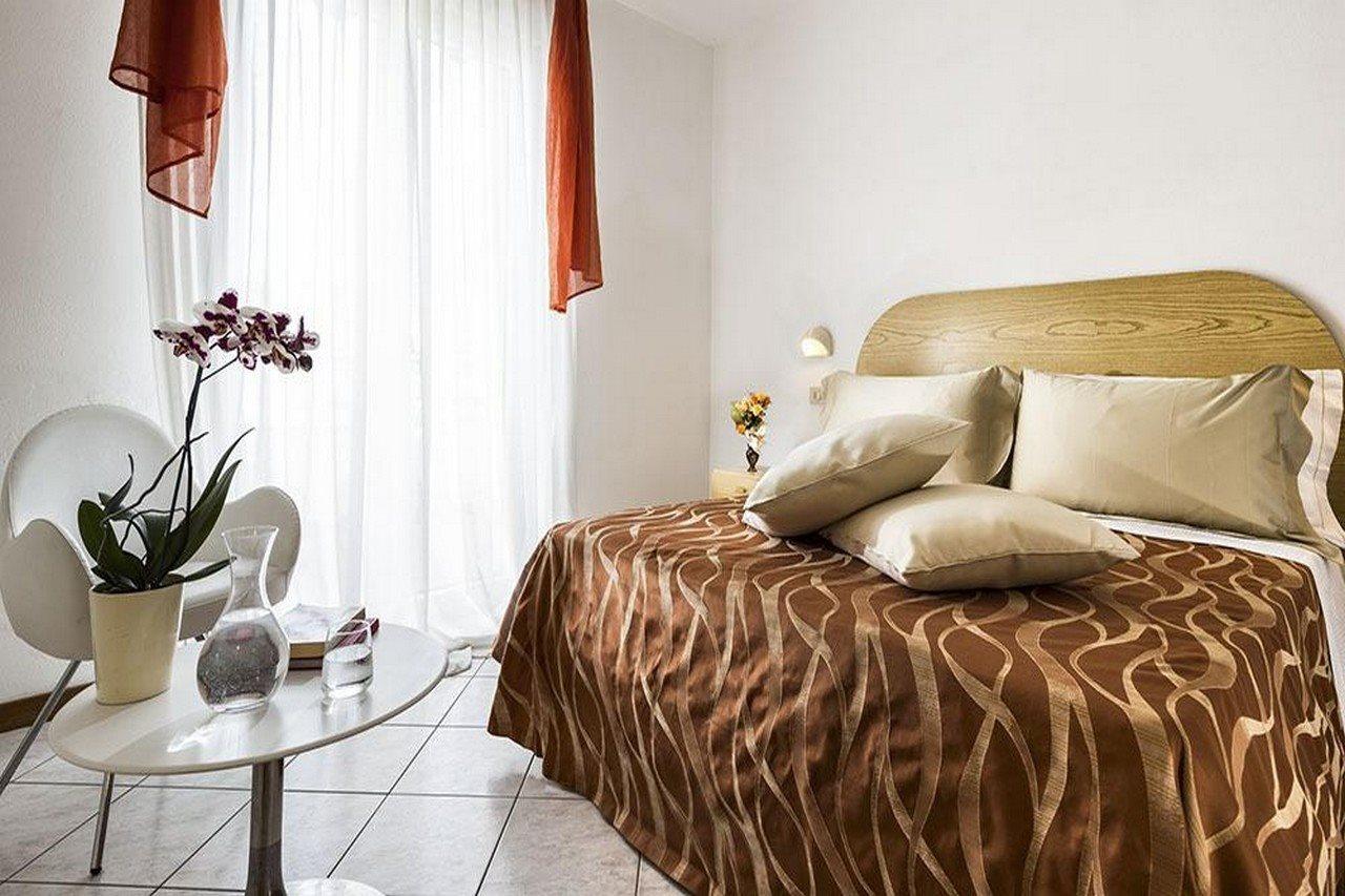 Hotel Capinera Rimini Esterno foto