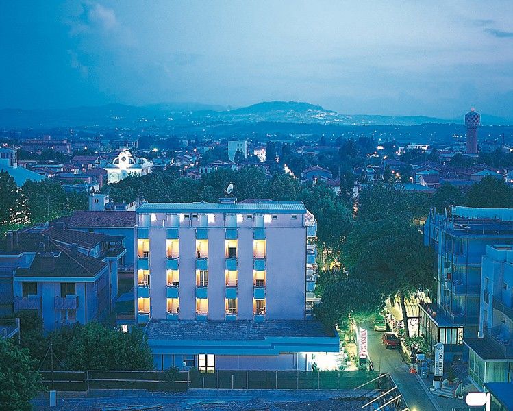 Hotel Capinera Rimini Esterno foto